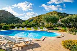 Taliansko Kalábria Villa Garden 8 dňový pobyt Polpenzia Letecky Letisko: Praha August 2026 (11/08/26-18/08/26)