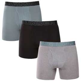 3PACK pánske boxerky Under Armour viacfarebné (1383889 035) 5XL, trenky.
Ak hľadáte spodnú bielizeň, ktorá vám poskytne skvelú oporu pri športe aj každodennom nosení, potom sú boxerky Under Armour tou správnou voľbou!
Prvotriedna zmes materiálov pre maximálne pohodlie
Boxerky Under Armour sú vyrobené zo zmesi bavlny a umelých vlákien, čo im dodáva priedušnosť, pružnosť a príjemný pocit na pokožke.
Tkaná guma a dlhšie nohavice pre väčšie pohodlie a ochranu
Pružný elastický pás s logom Under Armour drží boxerky bezpečne na svojom mieste bez toho, aby tlačili alebo zaborili.
Prečo si vybrať boxerky Under Armour?

Skvelá kombinácia materiálov: Funkčné materiály zaisťujú maximálne pohodlie.
Dlhšie nohavice: Skvelá podpora a pohodlie počas celého dňa.
Ideálne na šport a bežné nosenie: Funkčný dizajn, priedušné materiály a dokonalý strih.

Spodná bielizeň Under Armour pre aktívny životný štýl
Značku Under Armour založil bývalý hráč amerického futbalu Kevin Plank, ktorý bol nespokojný so svojím športovým oblečením, ktoré sa ľahko potilo a rozhodne nevonia.
Ako sa starať o boxerky Under Armour?
Aby ste mali istotu, že vaše boxerky zostanú dlho v skvelom stave, odporúčame dodržiavať tieto pokyny.

Pranie: Odporúčame prať pri teplote 30 °C, aby sa zachovala elasticita a farba.
Sušenie: Neodporúčame, sušte na vzduchu, aby ste zabránili poškodeniu vlákien.
Žehlenie: Nežehlite, materiál je prirodzene odolný voči pokrčeniu.

Tip: Športová bielizeň si zaslúži šetrné zaobchádzanie.