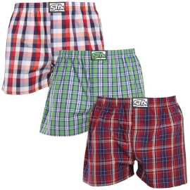3PACK pánske trenky Styx klasická guma viacfarebné (3A20246) XXL, trenírky.
Doprajte si štýl a pohodlie s pánskymi šortkami Styx v pestrých farbách a originálnom dizajne.
Mäkký materiál pre celodenné pohodlie
Šortky Styx sú vyrobené zo 100 % bavlny, ktorá ponúka mäkkosť a priedušnosť aj pri celodennom nosení.
Originálny dizajn a pohodlné nosenie
Šortky Styx vnesú do vášho šatníka hravosť a jedinečný štýl vďaka odvážnym farbám a originálnym potlačiam.
Prečo si zaobstarať šortky Styx?

Vyrobené v Českej republike s dôrazom na kvalitu a precíznosť.


Materiál zo 100 % bavlny pre mäkkosť a pohodlie.


Originálne a zábavné vzory, ktoré vás odlíšia.

Kvalita z Českej republiky, to je spodná bielizeň Styx
Spodná bielizeň Styx sa kompletne vyrába v Českej republike.
Ako sa starať o šortky Styx
Ak chcete zachovať kvalitu a pohodlie svojich šortiek, postupujte podľa týchto pokynov:

Pranie: Perte pri maximálnej teplote 30 °C, aby ste zachovali intenzívne farby a mäkkosť bavlny.


Sušenie: Neodporúčame sušenie v bubnovej sušičke, radšej ich nechajte voľne uschnúť na vzduchu.


Žehlenie: Šortky môžete žehliť pri nízkej teplote, aby mali hladký vzhľad.

Tip: Staňte sa expertom na údržbu spodnej bielizne vďaka tipom v našom článku a doprajte svojim obľúbeným kúskom starostlivosť, akú si zaslúžia.
