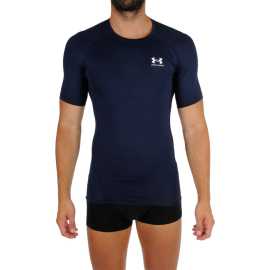 Pánske športové tričko Under Armour modré (1361518 410) S.
Podporte svoj výkon na maximum a stavte na tričko, ktoré ťa podrží pri každom pohybe.
Materiál, ktorý dýcha a pracuje s tebou
Tričko je vyrobené z kombinácie polyesteru a elastanu – ľahkého, pružného a veľmi odolného funkčného materiálu, ktorý efektívne odvádza pot, rýchlo schne a zároveň ťa nijako neobmedzuje.
Moderný dizajn a kompresný strih pre lepší výkon a regeneráciu
Športové tričko Under Armour má jednoduchý a praktický dizajn, ktorý podčiarkne tvoju postavu a skvele sa hodí ako spodná vrstva pod ďalšie tréningové oblečenie alebo ako samostatný kúsok.
Prečo by ti tričko Under Armour nemalo chýbať

Kompresný strih pre lepší výkon a regeneráciu svalov.
Rýchloschnúci a priedušný materiál odvádza pot z tela.
Univerzálne využitie – samostatne aj ako funkčná spodná vrstva.

Spodná bielizeň Under Armour ťa podrží v každej situácii
Americká značka Under Armour sa zameriava na výrobu športovej spodnej bielizne.
Ako sa starať o kompresné tričko Under Armour
Aby tvoje obľúbené tričko vydržalo dlho v skvelom stave, odporúčame dodržiavať nasledujúce pokyny na údržbu.

Pranie: Tričko per pri maximálnej teplote 40 °C.
Sušenie: Tričko môžeš sušiť v sušičke, ale vždy pri nízkej teplote.
Žehlenie: Tričko nežehli.

Tip: Vaše obľúbené oblečenie si zaslúži šetrné zaobchádzanie.