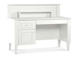 Písací stôl lexi - biela.

 

Dvierka sú vybavené tlmenými pántmi, ktoré zabezpečujú tiché a bezpečné zatváranie.

 

Stôl stojí na 18 cm vysokých ABS nohách, ktoré umožňujú jednoduché čistenie podlahy aj používanie robotického vysávača.

 

Na výrobu boli použité prvotriedne 18 mm drevotrieskové dosky a 22 mm MDF dosky, ktoré zaručujú vysokú stabilitu, pevnosť a dlhú životnosť nábytku.

 

*ABS materiál = pevný a nárazuvzdorný plast s hladkým povrchom, ktorý je odolný voči opotrebovaniu a ľahko sa udržuje.

*MDF dosky = ľahko opracovateľný drevovláknitý materiál so širokým spektrom možných úprav využívaný napr.

 

Tento písací stôl je ideálnou voľbou pre domácu kanceláriu, detskú izbu alebo pracovňu – ponúka nielen elegantný vzhľad, ale aj maximálny komfort a funkčnosť pri každodennom používaní.

 

Rozmery písacieho stola Lexi sú 133x61x105 cm (š, h, v).

 

Ďalší nábytok z kolekcie Lexi nájdete v súvisiacich produktoch nižšie.