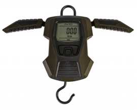Avid carp váha digital scales.
 Váha má integrovaná sklopné ramená, ktoré sú taktiež vyrobené z nerezovej ocele.
 Nosnosť váhy je 60 kg.
 Podsvietený display je chránený zosilneným a utesneným ochranným sklom, ktoré zabraňuje vniknutiu vody a mechanickému poškodeniu.
 Váha má intuitívne ovládanie prostredníctvom 3 jednoduchých tlačidiel.
 Stlačením jedného tlačidla sa ľahko zmenia jednotky z lb na kg.
 Jednoduché tarovanie (0,00 €) váhy stlačením nulovacieho tlačidla po zavesení vážiaceho saku a dosiahnutie presnej váhy úlovku.
 Na hornej strane váhy je nerezové pútko pre zavesenie na vážiacu trojnožku alebo tyč a na spodnej strane je oceľový háčik pre zavesenie vážiaceho saku.
 Na displeji je indikátor stavu nabitia batérie.
 Zdroj 1x 9v batéria.
 Dodávané s ochranným neoprénovým puzdrom.