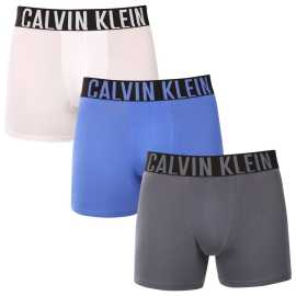 3PACK pánske boxerky Calvin Klein viacfarebné (NB3609A-ZD9) S, trenky.
Užívajte si maximálne pohodlie a luxus s pánskymi boxerkami Calvin Klein.
Kvalitný materiál pre celodenné pohodlie
Tieto boxerky sú vyrobené z prvotriednej zmesi bavlny a elastanu.
Elegantný dizajn a praktický strih
Tkaná guma s kontrastným logom Calvin Klein vytvárajú štýlový a nadčasový vzhľad.
Prečo si zamilujete boxerky Calvin Klein

Prvotriedny materiál: Kombinácia bavlny a elastanu zaručuje mäkkosť, priedušnosť a elasticitu pre maximálne pohodlie počas celého dňa.


Štýlový dizajn: Ikonické logo Calvin Klein s vyšívanou gumou dodáva boxerkám elegantný vzhľad vhodný na každú príležitosť.


Praktický strih: dlhšie nohavice a prispôsobivý strih poskytujú väčšie pohodlie a voľnosť pohybu, ideálne na bežné nosenie, do práce aj na voľný čas.

Spodnú bielizeň Calvin Klein milujú ľudia na celom svete
Pánska spodná bielizeň Calvin Klein patrí k stáliciam módneho priemyslu.
Ako sa starať o boxerky Calvin Klein
Aby si vaše nové boxerky zachovali svoj vzhľad a kvalitu čo najdlhšie, dodržiavajte tieto jednoduché pokyny:

Pranie: Perte ich pri maximálnej teplote 30 °C.


Sušenie: Sušenie v bubnovej sušičke sa neodporúča - najlepšou voľbou je sušenie na vzduchu.


Žehlenie: Boxerky nie je potrebné žehliť, čím ušetríte čas a námahu.

Tip: Hľadanie obľúbenej spodnej bielizne môže byť beh na dlhé trate, preto chceme, aby vám obľúbené kúsky dlho vydržali.