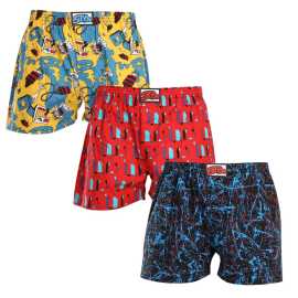 3PACK Herren Boxershorts Styx art klassischer Gummizug mehrfarbig (3A16390) XL.
Gönnen Sie sich Stil und Komfort mit den Styx-Shorts für Männer in bunten und originellen Designs.
Weiches Material für ganztägigen Komfort
Die Styx-Shorts bestehen aus 100% Baumwolle, die auch bei ganztägigem Tragen weich und atmungsaktiv ist.
Originelles Design und bequeme Passform
Die Styx-Shorts bringen mit ihren kräftigen Farben und originellen Prints Verspieltheit und einzigartigen Stil in Ihre Garderobe.
Warum Styx-Shorts?

Hergestellt in der Tschechischen Republik mit dem Schwerpunkt auf Qualität und Präzision.


Das Material aus 100% Baumwolle sorgt für Weichheit und Komfort.


Originelle und witzige Designs, die Sie von der Masse abheben werden.

Qualität aus der Tschechischen Republik, das ist Styx-Unterwäsche
Die Unterwäsche von Styx wird vollständig in der Tschechischen Republik hergestellt.
Pflegehinweise für Styx-Shorts
Um die Qualität und den Komfort Ihrer Shorts zu erhalten, beachten Sie bitte die folgenden Hinweise:

Wäscherei: Bei maximal 30 °C waschen, damit die Farben intensiv und die Baumwolle weich bleibt.


Trocknen: Wir empfehlen, sie nicht im Trockner zu trocknen, sondern sie an der Luft trocknen zu lassen.


Bügeln: Für ein glattes Aussehen können Sie die Shorts bei niedriger Temperatur bügeln.

Tip: Werden Sie mit den Tipps in unserem Artikel zum Experten für die Pflege von Dessous und geben Sie Ihren Lieblingsstücken die Pflege, die sie verdienen.