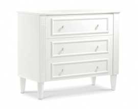 Šuplíková komoda lexi - biela.

 

Zásuvky sú vyrobené z odolných 18 mm a 8 mm drevotrieskových dosiek a unesú až 25 kg.

 

Konštrukcia využíva 18 mm drevotriesku a 22 mm MDF dosky, vďaka čomu je komoda stabilná, pevná a robustná.

 

*ABS materiál = pevný a nárazuvzdorný plast s hladkým povrchom, ktorý je odolný voči opotrebovaniu a jednoducho sa udržiava.

*MDF dosky = jednoducho opracovateľný drevovláknitý materiál so širokým spektrom možných úprav, využívaný napr.

 

Šuplíková komoda Lexi je ideálnym riešením pre obývaciu izbu, spálňu či domácu kanceláriu – ponúka nielen elegantný vzhľad, ale aj praktický a komfortný úložný priestor na každodenné používanie.

 

Rozmery vysokej komody Lexi sú 105x49x89 cm (š, h, v).

 

Ďalší nábytok z kolekcie Lexi nájdete v súvisiacich produktoch nižšie.