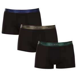 3PACK pánske boxerky Tommy Hilfiger čierne (UM0UM03411 0R0) S, trenky.
Doprajte si nadčasový štýl a špičkový komfort s pánskymi boxerkami od značky Tommy Hilfiger.
Prémiový materiál pre maximálne pohodlie
Boxerky Tommy Hilfiger sú vyrobené z jemnej, na dotyk veľmi príjemnej bavlny s prímesou elastanu, ktorý im dodáva pružnosť a dlhú životnosť.
Ikonyický štýl a precízny strih
Boxerky majú dlhšie nohavičky, ktoré sa nevyhrávajú a poskytujú dostatočné zakrytie a komfort.
Prečo by vám boxerky Tommy Hilfiger nemali chýbať

Prémiová bavlna s elastanom: Mäkká, priedušná a pohodlná na celodenné nosenie.
Dlhšie nohavičky a vyšívaný guma: Stabilita, štýl a žiadne rolovanie.
Elegantný a nadčasový dizajn: Skvelé na každodenné aj špeciálne príležitosti.

Spodná bielizeň Tommy Hilfiger je zárukou najvyššej kvality
Značka Tommy Hilfiger sa stala ikonou amerického obliekania pred takmer 40 rokmi a jej farebnosť v odtieňoch modrej, červenej a bielej je rozpoznateľná na prvý pohľad.
Ako sa starať o boxerky Tommy Hilfiger

Pranie: Per na 30 °C.
Sušenie: Boxerky možno sušiť v sušičke pri nízkej teplote.
Žehlenie: V prípade potreby je možné ich žehliť na nižšiu teplotu.

Tip: Nájdenie ideálneho kúsku spodnej bielizne môže byť niekedy náročné.