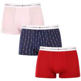 3PACK pánske boxerky Tommy Hilfiger viacfarebné (UM0UM02768 0TL) XXL, trenky.
Doprajte si nadčasový štýl a špičkový komfort s pánskymi boxerkami od značky Tommy Hilfiger.
Prémiový materiál pre maximálne pohodlie
Boxerky Tommy Hilfiger sú vyrobené z jemnej, na dotyk veľmi príjemnej bavlny s prímesou elastanu, ktorý im dodáva pružnosť a dlhú životnosť.
Ikonyický štýl a precízny strih
Boxerky majú dlhšie nohavičky, ktoré sa nevyhrávajú a poskytujú dostatočné zakrytie a komfort.
Prečo by vám boxerky Tommy Hilfiger nemali chýbať

Prémiová bavlna s elastanom: Mäkká, priedušná a pohodlná na celodenné nosenie.
Dlhšie nohavičky a vyšívaný guma: Stabilita, štýl a žiadne rolovanie.
Elegantný a nadčasový dizajn: Skvelé na každodenné aj špeciálne príležitosti.

Spodná bielizeň Tommy Hilfiger je zárukou najvyššej kvality
Značka Tommy Hilfiger sa stala ikonou amerického obliekania pred takmer 40 rokmi a jej farebnosť v odtieňoch modrej, červenej a bielej je rozpoznateľná na prvý pohľad.
Ako sa starať o boxerky Tommy Hilfiger

Pranie: Per na 30 °C.
Sušenie: Boxerky možno sušiť v sušičke pri nízkej teplote.
Žehlenie: V prípade potreby je možné ich žehliť na nižšiu teplotu.

Tip: Nájdenie ideálneho kúsku spodnej bielizne môže byť niekedy náročné.