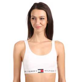 Dámska podprsenka Tommy Hilfiger biela (UW0UW05713 YBR) M.
Dámska športová podprsenka bez kostíc Tommy Hilfiger je ideálna pre ženy, ktoré majú rady pohodlie pri akejkoľvek voľnočasovej aktivite.