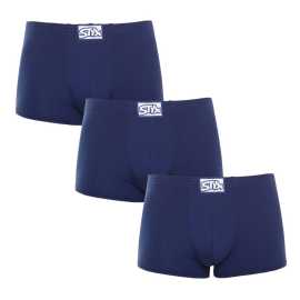 3PACK Boxers para hombre Styx goma clásica azul oscuro (3Q0968) M.
¿Busca la combinación perfecta de comodidad, estilo y calidad?
Material de primera calidad para una comodidad máxima
Estos calzoncillos están confeccionados con una mezcla única de algodón, modal y elastano.
Ajuste perfecto y cómoda goma clásica
Los calzoncillos bóxer para hombre Styx tienen perneras más cortas que nunca se enrollan y te ofrecen la máxima libertad de movimientos.
Por qué te encantarán los bóxers Styx

Combinación premium de algodón y modal: Suave, transpirable y cómodo para el cuerpo.
Bragas más cortas: No se enrollan y te dan la máxima libertad de movimientos.
Cintura elástica clásica: No empuja, pero se mantiene firmemente en su sitio.
Adecuado para ropa informal y deportes: Una gran elección para hombres activos.
Fabricado en la República Checa: Calidad checa y mano de obra precisa.

La ropa interior Styx es una de las más populares
La marca checa Styx es conocida entre los clientes sobre todo por sus pantalones cortos con estampados novedosos en colores atrevidos.
¿Cómo cuidar los bóxers Styx?
Para que tus calzoncillos favoritos duren mucho tiempo en buen estado, te recomendamos que sigas estos consejos:

Lavandería: Se recomienda lavar a 30 °C para preservar la suavidad y elasticidad del material.
Secado: No apto para secadora para evitar la pérdida de elasticidad y el deterioro de las fibras.
Planchado: Si es necesario, se puede planchar a baja temperatura, pero recomendamos planchar del revés.

Consejo: Encontrar la prenda interior adecuada que se adapte perfectamente a ti puede ser todo un reto.