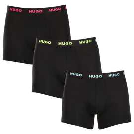 3PACK pánske boxerky HUGO čierné (50503079 971) M, trenky.
Stavte na nadčasovú eleganciu a špičkový komfort s pánskymi boxerkami HUGO.
Materiál, ktorý vám dokonale padne
Kombinácia vysokokvalitnej bavlny s prímesou elastanu zaručuje optimálnu kombináciu pohodlia a pružnosti.
Štýl, ktorý hovorí sám za seba
Striedma farebnosť je vhodná pre všetkých mužov, ktorí nemajú radi módne výstrelky.
Prečo si zamilujete boxerky HUGO

Prvotriedny materiál v kombinácii bavlny a elastanu.
Elegantný dizajn v klasických farbách.
Dlhšie nohavičky pre väčšie pohodlie.

Spodná bielizeň Hugo pre milovníkov pohodlia a luxusu
Značka spodnej bielizne Hugo patrí do rodiny odevov Hugo Boss a vyniká kvalitnými materiálmi a precíznym spracovaním.
Ako sa starať o boxerky HUGO
Aby vaše obľúbené boxerky dlho vydržali, odporúčame dodržiavať tieto tipy.

Pranie: Per je pri teplote 40 °C.
Sušenie: Boxerky môžeš sušiť v sušičke na šetrný program.
Žehlenie: Pokiaľ je potrebné, žehli ich naruby pri nižšej teplote.

Tip: Staňte sa expertom na údržbu spodnej bielizne vďaka radám v našom článku a doprajte svojim obľúbeným kúskom starostlivosť, ktorú si zaslúžia.