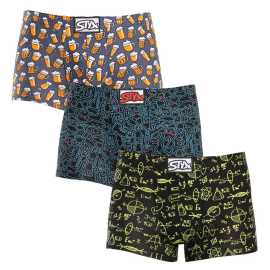 3PACK pánske boxerky Styx art klasická guma viacfarebné (3Q12672) L, trenky.
Hľadáte spodnú bielizeň, ktorá vás odlíši od davu a zároveň vám poskytne maximálne pohodlie?
Prémiový materiál pre dokonalý pocit
Tieto boxerky sú vyrobené zo zmesi bavlny a elastanu, čo zaručuje ideálnu kombináciu pohodlia a elasticity.
Jedinečný dizajn a praktický strih
Boxerky Styx Art majú odvážnu a zábavnú potlač, ktorá vás nenechá chladnými!
Prečo by ste určite mali vyskúšať boxerky Styx

Originálna potlač: Jedinečný dizajn, ktorý nikde inde nenájdete.
Kvalitný materiál: Pohodlná, priedušná a elastická zmes bavlny a elastanu.
Pohodlný strih: Klasická guma pre dokonalé prispôsobenie.
Česká výroba: Precízne spracovanie a vysoká kvalita.

Vysoká kvalita a kvalitné spracovanie, vysoká kvalita a kvalita a vysoká kvalita a kvalitné spracovanie.
Česká značka Styx je medzi zákazníkmi známa najmä vďaka spodnej bielizni s neotrelými vzormi vo výrazných farbách.
Ako sa mám starať o svoje boxerky Styx?
Aby vaše obľúbené boxerky dlho vydržali, odporúčame vám nasledujúce tipy:

Pranie: Odporúčame prať na 30 °C pre zachovanie farieb a kvality materiálu.
Sušenie: Nesuš v sušičke, aby si boxerky udržali pružnosť a pevnosť vlákien.
Žehlenie: Žehliť môžete na nízkej teplote, najlepšie naruby.

Tip: Nájsť ten správny kus spodnej bielizne, ktorý vám dokonale padne, môže byť náročné.