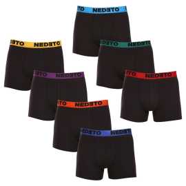 7PACK Boxers para homem Nedeto preto (7NB002b) M.
Este conjunto de boxers Nedeto pretos com pormenores de cores ousadas é a escolha perfeita para homens que procuram conforto, mantendo o seu estilo e jovialidade.
O material flexível garante o máximo conforto
Os boxers são feitos de algodão com um toque de elastano, o que garante respirabilidade, suavidade e elasticidade.
Vai adorar o design elegante dos boxers Nedeto
Cada cueca boxer deste pacote tem um elástico tecido em cores diferentes com o logótipo Nedeto, dando à cueca um aspeto moderno e fresco.
Benefícios que vai apreciar todos os dias

Materialrespirável: O algodão proporciona uma ventilação e um conforto óptimos para uma utilização durante todo o dia.


Flexibilidade graças ao elastano: Os boxers adaptam-se perfeitamente ao seu corpo e proporcionam liberdade de movimentos.


Fitascoloridas em relevo: Design elegante com faixas multicoloridas que conferem aos boxers um aspeto moderno.


Óptima relação qualidade/preço: Por um preço baixo, obtém várias peças de roupa interior de qualidade.

A lingerie Nedeto fará as delícias dos amantes do minimalismo com estilo
A roupa interior Nedeto pertence à nossa marca privada.
Como cuidar dos seus novos boxers Nedeto
Para que os seus novos calções boxer durem o máximo de tempo possível em perfeitas condições, é importante seguir estas orientações:

Lavandaria: Lavar os boxers a 40°C com detergentes suaves para preservar a suavidade e a elasticidade do material.


Secagem: Pode ser seco na máquina de secar roupa, mas idealmente a temperaturas mais baixas para evitar a perda de elasticidade.


Passar a ferro: Os boxers podem ser passados a ferro a uma temperatura baixa.

Sugestão: Torne-se um especialista em manutenção de lingerie com as dicas do nosso artigo e dê às suas peças favoritas o cuidado que elas merecem.