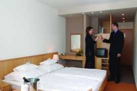 Maďarsko Balaton Hunguest Hotel Panoráma 4 dňový pobyt Polpenzia Vlastná September 2026 (13/09/26-16/09/26)