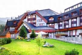 Slovensko Nízke Tatry Grand Jasná 5 dňový pobyt Polpenzia Vlastná March 2026 (31/03/26- 4/04/26)