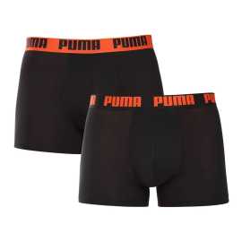 2PACK pánske boxerky Puma čierné (701226387 024) XL, trenky.
Užite si dokonalú kombináciu pohodlia a moderného štýlu s pánskymi boxerkami Puma.
Kvalitný materiál, ktorý vás nesklame
Boxerky sú vyrobené z prvotriednej bavlnenej zmesi s prímesou elastanu, ktorá zaručuje ich mäkkosť, priedušnosť a pružnosť.
Moderný dizajn a presný strih na každodenné nosenie
Nadčasové farebné prevedenie si nájde miesto v šatníku každého štýlového muža.
Prečo si kúpiť boxerky Puma

Štýlový a moderný dizajn: Minimalistický vzhľad s pohodlným elastickým pásom dodáva boxerkám elegantný štýl vhodný pre každého muža.
Kvalitný materiál: Zmes bavlny a elastanu poskytuje mäkkosť, priedušnosť a odolnosť, takže boxerky sa dokonale prispôsobia vášmu telu a dlho vydržia.
Presný strih a dokonalá podpora: Dlhšie nohavice poskytujú dostatočné krytie a zabraňujú odieraniu stehien.

Spodná bielizeň Puma sa hodí nielen športovcom
Značka Puma je známa po celom svete vďaka svojmu oblečeniu a spodnej bielizni, ktorú nosia slávni športovci.
Ako sa starať o boxerky Puma
Aby vám nové boxerky dlho vydržali, odporúčame dodržiavať tieto pokyny.

Pranie: Odporúčame prať pri maximálnej teplote 40 °C, aby sa zachovala kvalita materiálu.
Žehlenie: Nežehlite, aby ste nepoškodili elastické vlákna.
Sušenie: Neodporúča sa používať sušičku, aby boxerky nestratili svoju pružnosť a tvar.

Tip: Hľadanie obľúbenej spodnej bielizne môže byť beh na dlhé trate, preto chceme, aby vám obľúbené kúsky dlho vydržali.