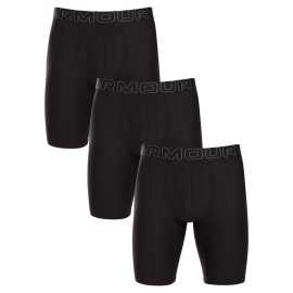 3PACK pánske boxerky Under Armour čierne (1383880 001) S, trenky.
Ak hľadáte spodnú bielizeň, ktorá vám poskytne skvelú oporu pri športe aj každodennom nosení, potom sú boxerky Under Armour tou správnou voľbou!
Prvotriedna zmes materiálov pre maximálne pohodlie
Boxerky Under Armour sú vyrobené zo zmesi bavlny a umelých vlákien, čo im dodáva priedušnosť, pružnosť a príjemný pocit na pokožke.
Tkaná guma a dlhšie nohavice pre väčšie pohodlie a ochranu
Pružný elastický pás s logom Under Armour drží boxerky bezpečne na svojom mieste bez toho, aby tlačili alebo zaborili.
Prečo si vybrať boxerky Under Armour?

Skvelá kombinácia materiálov: Funkčné materiály zaisťujú maximálne pohodlie.
Dlhšie nohavice: Skvelá podpora a pohodlie počas celého dňa.
Ideálne na šport a bežné nosenie: Funkčný dizajn, priedušné materiály a dokonalý strih.

Spodná bielizeň Under Armour pre aktívny životný štýl
Značku Under Armour založil bývalý hráč amerického futbalu Kevin Plank, ktorý bol nespokojný so svojím športovým oblečením, ktoré sa ľahko potilo a rozhodne nevonia.
Ako sa starať o boxerky Under Armour?
Aby ste mali istotu, že vaše boxerky zostanú dlho v skvelom stave, odporúčame dodržiavať tieto pokyny.

Pranie: Odporúčame prať pri teplote 30 °C, aby sa zachovala elasticita a farba.
Sušenie: Neodporúčame, sušte na vzduchu, aby ste zabránili poškodeniu vlákien.
Žehlenie: Nežehlite, materiál je prirodzene odolný voči pokrčeniu.

Tip: Športová bielizeň si zaslúži šetrné zaobchádzanie.
