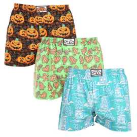 3PACK moške široke boksarice Styx art klasična guma večbarvne (3A16735) XL.
Privoščite si slog in udobje z moškimi kratkimi hlačami Styx v živahnih barvah in izvirnih vzorcih.
Mehak material za celodnevno udobje
Kratke hlače Styx so izdelane iz 100-odstotnega bombaža, ki zagotavlja mehkobo in zračnost tudi med celodnevnim nošenjem.
Izvirna zasnova in udobno prileganje
Kratke hlače Styx bodo zaradi drznih barv in izvirnih potiskov v vašo garderobo vnesle igrivost in edinstven slog.
Zakaj kupiti kratke hlače Styx?

Izdelano na Češkem s poudarkom na kakovosti in natančnosti.


100-odstotni bombažni material za mehkobo in udobje.


Izvirni in zabavni modeli, ki vas bodo razlikovali od drugih.

Kakovost iz Češke, to je spodnje perilo Styx
Spodnje perilo Styx je v celoti izdelano na Češkem.
Kako skrbeti za kratke hlače Styx
Da bi ohranili kakovost in udobje svojih kratkih hlač, upoštevajte naslednje smernice:

Pralnica: Perite pri najvišji temperaturi 30 °C, da barve ostanejo intenzivne, bombaž pa mehak.


Sušenje: Ne priporočamo, da jih sušite v sušilnem stroju, temveč jih pustite, da se prosto sušijo na zraku.


Likanje: Za gladek videz lahko hlače zlikate na nizki temperaturi.

Nasvet: Z nasveti v našem članku postanite strokovnjak za vzdrževanje spodnjega perila in svojim najljubšim kosom zagotovite nego, ki si jo zaslužijo.