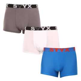 3PACK pánske boxerky Styx športová guma viacfarebné (3G10137) S, trenky.
Doprajte si pohodlie, ktoré vydrží celý deň, s pánskymi boxerkami Styx v klasických farbách.
Kvalitný materiál pre maximálne pohodlie
Boxerky sú vyrobené z prvotriednej zmesi bavlny a umelých vlákien.
Praktický dizajn a česká precíznosť
Boxerky Styx majú kratšie nohavice, ktoré sa nikde nezhrňujú a poskytujú maximálnu voľnosť pohybu.
Prečo si vybrať boxerky Styx

Česká kvalita: navrhnuté a vyrobené v Českej republike, čo zaručuje najvyššiu kvalitu spracovania.
Prémiové materiály: kombinácia bavlny, modalu a elastanu pre maximálne pohodlie.
Univerzálny dizajn: kratšie nohavičky a štýlová športová guma na každú príležitosť.

Spodná bielizeň Styx je jednou z najobľúbenejších
Česká značka Styx je medzi zákazníkmi známa najmä vďaka svojej spodnej bielizni s neotrelými vzormi vo výrazných farbách.
Ako sa mám starať o svoje boxerky Styx?

Perte ich pri teplote 30 °C s jemným pracím prostriedkom, aby bol materiál stále mäkký a príjemný.
Sušenie: Sušička sa neodporúča, boxerky sušte voľne na vzduchu, aby si zachovali svoj tvar.
Žehlenie: V prípade potreby žehlite pri nízkej teplote, aby si materiál zachoval svoju mäkkosť.

Tip: Staňte sa expertom na údržbu spodnej bielizne vďaka tipom v našom článku a doprajte svojim obľúbeným kúskom starostlivosť, ktorú si zaslúžia.