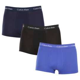 3PACK Boxers para hombre Calvin Klein multicolor (U2664G-4KU) XL.
Este conjunto de bóxers para hombre de Calvin Klein no sólo ofrece un estilo minimalista y elegante en colores clásicos, sino también la máxima comodidad para el uso diario.
Material de calidad que aporta comodidad y flexibilidad
Los calzoncillos están hechos de algodón con un toque de elastano, lo que garantiza una excelente transpirabilidad, una agradable sensación en la piel y suficiente elasticidad.
Diseño atemporal con goma tejida
Estos calzoncillos bóxer de alta calidad tienen una cintura elástica con el logotipo de Calvin Klein que les da un aspecto elegante y garantiza que se mantengan en su sitio durante todo el día.
Por qué te encantarán los calzoncillos Calvin Klein a la primera

Algodóntranspirable: Un material que mantiene la piel fresca y cómoda durante todo el día.


Flexibilidad gracias al elastano: Los calzoncillos bóxer se adaptan perfectamente a tu cuerpo.


Aspectoelegante: La goma tejida con el logotipo de Calvin Klein confiere a los bóxers un aspecto lujoso.

La ropa interior Calvin Klein gusta en todo el mundo
La ropa interior masculina Calvin Klein es uno de los incondicionales de la industria de la moda.
Cómo cuidar los boxers Calvin Klein
Para que tus bóxers duren lo máximo posible, es importante que sigas estas pautas:

Lavandería: Se recomienda lavar a 30°C para preservar la suavidad y elasticidad del algodón.


Secado: Los bóxers pueden secarse en secadora a temperaturas más bajas.


Planchado: No es necesario planchar, los bóxers mantienen su forma incluso sin planchar.

Consejo: Encontrar la prenda interior adecuada que se adapte perfectamente a ti puede ser todo un reto.
