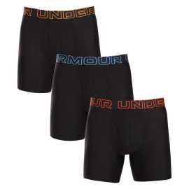 3PACK pánske boxerky Under Armour čierne (1383878 002) 3XL, trenky.
Pripravte sa na maximálne pohodlie pri každom pohybe.
Funkčný materiál, ktorý vás udrží v suchu
Boxerky Under Armour sú vyrobené zo zmesi polyesteru a elastanu.
Moderný dizajn a pohodlný strih pre každú príležitosť
Boxerky Under Armour kombinujú štýlový dizajn a športový vzhľad.
Prečo vyskúšať boxerky Under Armour

Rýchloschnúci materiál, ktorý odvádza pot, ideálny pre šport.
Dlhšie nohavice a ergonomický strih pre dokonalé pohodlie.
Vyšívaná guma s logom Under Armour – štýl a funkčnosť v jednom.

Spodná bielizeň Under Armour pre aktívny životný štýl
Značku Under Armour založil bývalý americký futbalista Kevin Plank, ktorý nebol spokojný so svojím športovým oblečením, ktoré sa ľahko spotilo a rozhodne nevoňalo príjemne.
Ako sa starať o boxerky Under Armour
Aby vaše obľúbené boxerky zostali dlho v perfektnom stave, odporúčame dodržiavať tieto pokyny na údržbu.

Pranie: Práť pri 30 °C, ideálne naruby.
Sušenie: Nesušte v sušičke.
Žehlenie: Nežehlite.

 
Tip: Nájdenie správneho kusu spodnej bielizne, ktorý vám perfektne sedí, môže byť niekedy náročné.