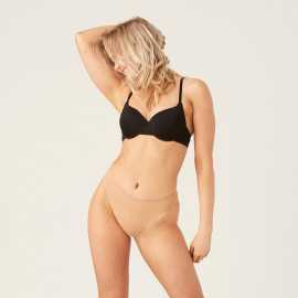 Menštruačné nohavičky Modibodi Seamfree Hi-Leg Cheeky Moderate-Heavy Cashew (MODI4079C) M.
Bezšvové menštruačné nohavičky pre strednú a silnú menštruáciu
Nepriepustná bielizeň austrálskej značky Modibodi po zásluhe patrí k svetovej špičke.
Menštruačné nohavičky Modibodi Seamfree Hi-Leg Cheeky Moderate-Heavy sú určené na strednú a silnú menštruáciu.Nohavičky majú savosť ako 2 až 3 tampóny (15 ml).Pocit sucha zabezpečuje dotyková vrstva  zo 100 % merina.
Pranie a sušenie: Nohavičky po použití šetrne prepláchni v studenej vode.
O Modibodi
Produkty značky Modibodi sú alternatívou k jednorazovým výrobkom.
Menštruačné nohavičky sú pre teba novinka?
Ak potrebuješ viac informácií o menštruačných nohavičkách, odporúčame prečítať si náš článok na blogu: Ako si vybrať menštruačné nohavičky?Nájdeš tam informácie:

Z čoho sú menštruačné nohavičky a ako fungujú
Čo je pri výbere menštruačných nohavičiek dôležité
Ako dlho menštruačné nohavičky vydržia
Ako menštruačné nohavičky vyprať
Pre koho sú menštruačné nohavičky vhodné