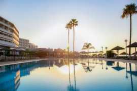 Cyprus Limassol Atlantica Miramare Beach 12 dňový pobyt Polpenzia Letecky Letisko: Praha October 2026 (13/10/26-24/10/26)