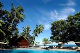 Seychely Mahé Berjaya Beau Vallon Bay 14 dňový pobyt Polpenzia Letecky Letisko: Praha September 2026 (19/09/26- 2/10/26)