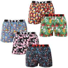 5PACK pánske trenky Styx art športová guma viacfarebné (5B1845680) XL, trenírky.
Hľadáte šortky, ktoré v sebe spájajú pohodlie, originalitu a kvalitné spracovanie?
Kvalitný materiál pre maximálne pohodlie
Šortky Styx sú vyrobené zo 100 % bavlny, čo znamená, že sú priedušné, ľahké a príjemné na dotyk.
Štýlový vzhľad a funkčný strih
Vďaka voľnejšiemu strihu vám šortky poskytujú maximálnu voľnosť pohybu, čo oceníte nielen počas dňa, ale aj pri športových aktivitách.
Prečo si šortky Styx zamilujete?

100% bavlna pre skvelý komfort: Priedušný a príjemný materiál.
Česká kvalita: Šortky sú kompletne vyrobené v ČR.
Voľný strih pre maximálne pohodlie: Ideálne na každodenné nosenie a relaxáciu.
Štýlové vzory: Žiadna nuda v šuplíku, ale poriadna dávka originality a štýlu.

Česká značka Styx ponúka zábavu a prvotriednu kvalitu
Spodnú bielizeň Styx si obľúbia najmä tí, pre ktorých je dôležitá individualita.
Ako sa o ne starať?
Aby vám šortky vydržali ako nové, odporúčame dodržiavať tieto pokyny.

Pranie: Perte v práčke pri teplote 30 °C, aby si bavlna zachovala svoju mäkkosť.
Sušička: Trenírky nie je vhodné sušiť v sušičke, radšej nechaj uschnúť voľne na vzduchu.
Žehlenie: Trenírky môžeš žehliť na strednú teplotu, aby sa materiál nepoškodil.

Tip: Staňte sa expertom na údržbu spodnej bielizne vďaka tipom v našom článku a doprajte svojim obľúbeným kúskom starostlivosť, akú si zaslúžia.