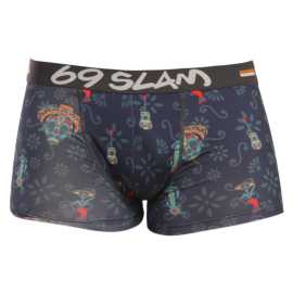 Pánske boxerky 69SLAM hip day of the dead (MSYDOF-PO) M, trenky.
Vstúpte do sveta, kde sa pohodlie stretáva s originalitou!
Mikrovlákno, ktoré vás presvedčí na prvý dotyk
Boxerky sú vyrobené z umelých vlákien (kombinácia polyesteru a spandexu) - táto zmes vytvára dokonale mäkký, pružný a prispôsobivý materiál.
Výrazný dizajn a premyslený strih na aktívne dni
Boxerky 69SLAM vás na prvý pohľad zaujmú svojím jedinečným vzhľadom, originálnymi vzormi a príjemnými farbami.
Prečo by boxerky 69SLAM nemali chýbať vo vašom šatníku

Mikrovlákno - ľahké, elastické, rýchloschnúce.
Kratšie nohavičky, ktoré sa nikde nekrčia.
Výrazný dizajn s originálnymi vzormi.

69SLAM spodná bielizeň, ktorá vám zdvihne náladu
69SLAM je obľúbená surferská značka z Bali, ktorá oslavuje život, umenie, kreativitu, dizajn a farby v každom detaile.
Ako sa starať o boxerky 69SLAM
Dodržiavaním týchto jednoduchých krokov zabezpečíte, že vaše boxerky 69SLAM budú dlho vyzerať krásne, funkčné a pohodlné.

Pranie: Odporúčame ručné pranie vo vlažnej vode.


Sušenie: Nesuš v sušičke.


Žehlenie: Nežehliť.

Tip: Vaša obľúbená spodná bielizeň si zaslúži šetrné zaobchádzanie.