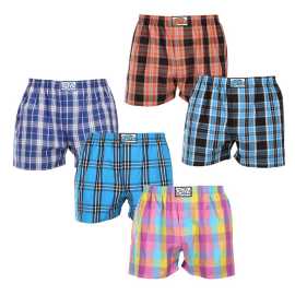 5PACK pánske trenky Styx klasická guma viacfarebné (5A102230) XL, trenírky.
Doprajte si štýl a pohodlie s pánskymi šortkami Styx v pestrých farbách a originálnom dizajne.
Mäkký materiál pre celodenné pohodlie
Šortky Styx sú vyrobené zo 100 % bavlny, ktorá ponúka mäkkosť a priedušnosť aj pri celodennom nosení.
Originálny dizajn a pohodlné nosenie
Šortky Styx vnesú do vášho šatníka hravosť a jedinečný štýl vďaka odvážnym farbám a originálnym potlačiam.
Prečo si zaobstarať šortky Styx?

Vyrobené v Českej republike s dôrazom na kvalitu a precíznosť.


Materiál zo 100 % bavlny pre mäkkosť a pohodlie.


Originálne a zábavné vzory, ktoré vás odlíšia.

Kvalita z Českej republiky, to je spodná bielizeň Styx
Spodná bielizeň Styx sa kompletne vyrába v Českej republike.
Ako sa starať o šortky Styx
Ak chcete zachovať kvalitu a pohodlie svojich šortiek, postupujte podľa týchto pokynov:

Pranie: Perte pri maximálnej teplote 30 °C, aby ste zachovali intenzívne farby a mäkkosť bavlny.


Sušenie: Neodporúčame sušenie v bubnovej sušičke, radšej ich nechajte voľne uschnúť na vzduchu.


Žehlenie: Šortky môžete žehliť pri nízkej teplote, aby mali hladký vzhľad.

Tip: Staňte sa expertom na údržbu spodnej bielizne vďaka tipom v našom článku a doprajte svojim obľúbeným kúskom starostlivosť, akú si zaslúžia.