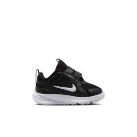 Nike Baby Star Runner 5 27. Tenisky, ktoré sa v telocvični nespomalia Topánky Nike Star Runner 5 Big Kids sú detské tenisky určené na každodenný pohyb - či už ide o školské prestávky, behanie po ihrisku alebo výlet s rodičmi. Ľahký a priedušný zvršok, mäkké odpruženie a flexibilná podrážka zaručujú pohodlie od prvého kroku až do večera. Výhody ▪ Ľahký a priedušný zvršok - nohy zostanú v suchu a pohodlí aj pri celodennom nosení.▪ Penová medzipodrážka - mäkké odpruženie pre pohodlný došľap.▪ Gumová podrážka s ohybnými drážkami - dobrá priľnavosť a prirodzený pohyb chodidla.▪ Odolné spracovanie - pripravená zvládnuť každodennú záťaž.  budú deti radi nosiť - a rodičia sa o ne nebudú musieť starať.Vrch - textília a syntetika  Ponúka výhodný pomer priedušnosti a odolnosti. Textília je dobre priedušná, ale zároveň ponúka zvýšenú odolnosť proti oderu a vplyvom. Je navyše na strategických miestach spevnená syntetickými prekryvmi, ktoré topánku spevňujú, robia ju odolnejšou a chránia tvoje nohy.Medzipodrážka  Penová medzipodrážka je ako vankúš pre vaše nohy - mäkká, pružná a pripravená tlmiť akýkoľvek náraz. Vďaka nej sa budete cítiť, akoby ste bežali na obláčiku, aj keď asfalt pod nohami nie je práve najjemnejší. Navyše vracia energiu, takže vás pri každom kroku trochu nakopne vpred!Podrážka - guma  S gumovou podrážkou sa proste nedá nič pokaziť. Dlho vydrží, ľahko sa čistí a má skvelú trakciu.