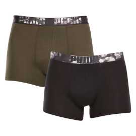 2PACK pánske boxerky Puma viacfarebné (701223660 001) XL, trenky. Pánske boxerky Puma prinášajú pohodlie a štýl na každý deň
Užite si dokonalú kombináciu pohodlia a moderného štýlu s pánskymi boxerkami Puma. Vďaka kvalitnému materiálu a nadčasovému dizajnu sú ideálne na každodenné nosenie, či už do práce, na šport, alebo len na relax doma. Boxerky Puma potešia každého muža, ktorý hľadá jednoduchý vzhľad a maximálnu kvalitu pre svoje pohodlie.
Kvalitný materiál, ktorý vás nesklame
Boxerky sú vyrobené z prvotriednej bavlnenej zmesi s prímesou elastanu, ktorá zaručuje ich mäkkosť, priedušnosť a pružnosť. Bavlnený základ poskytuje príjemný pocit na pokožke, zatiaľ čo elastan zaručuje, že boxerky sa prispôsobia vášmu telu a zachovajú si svoj tvar aj po opakovanom nosení.
Moderný dizajn a presný strih na každodenné nosenie
Nadčasové farebné prevedenie si nájde miesto v šatníku každého štýlového muža. Elastický pás s logom Puma dodáva boxerkám mierne športový vzhľad. Dlhšie nohavice zaručujú pohodlie a podporu počas celého dňa, či už vás čaká dlhý deň v kancelárii alebo za volantom, alebo náročnejšie športové aktivity. Praktický strih umožňuje voľnosť pohybu a je vhodný na aktívny životný štýl aj voľné chvíle.
Prečo si kúpiť boxerky Puma

Štýlový a moderný dizajn: Minimalistický vzhľad s pohodlným elastickým pásom dodáva boxerkám elegantný štýl vhodný pre každého muža.
Kvalitný materiál: Zmes bavlny a elastanu poskytuje mäkkosť, priedušnosť a odolnosť, takže boxerky sa dokonale prispôsobia vášmu telu a dlho vydržia.
Presný strih a dokonalá podpora: Dlhšie nohavice poskytujú dostatočné krytie a zabraňujú odieraniu stehien.

Spodná bielizeň Puma sa hodí nielen športovcom
Značka Puma je známa po celom svete vďaka svojmu oblečeniu a spodnej bielizni, ktorú nosia slávni športovci. Ponožky, tričká, podprsenky alebo boxerky Puma však môžete nosiť nielen do posilňovne, ale na všetky príležitosti, hanbu vám neurobia ani na výlete či v práci. Nech už si vyberiete akýkoľvek kúsok, môžete sa tešiť na pohodlný materiál a precízny strih, ktorý vám ľahko padne.
Ako sa starať o boxerky Puma
Aby vám nové boxerky dlho vydržali, odporúčame dodržiavať tieto pokyny.

Pranie: Odporúčame prať pri maximálnej teplote 40 °C, aby sa zachovala kvalita materiálu.
Žehlenie: Nežehlite, aby ste nepoškodili elastické vlákna.
Sušenie: Neodporúča sa používať sušičku, aby boxerky nestratili svoju pružnosť a tvar.

Tip: Hľadanie obľúbenej spodnej bielizne môže byť beh na dlhé trate, preto chceme, aby vám obľúbené kúsky dlho vydržali. Preto tu nájdete aj množstvo skvelých pomôcok na pranie spodnej bielizne, ako sú pracie papiere a vrecká na jemnú bielizeň.