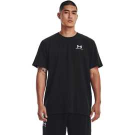 Under armour ua m logo emb heavyweight ss-blk s. Pohodlie a výkon: tričko UNDER ARMOUR UA s vyšitým logom Heavyweight   Tričko UNDER ARMOUR UA Logo Embroidered Heavyweight T-Shirt je ideálnou voľbou pre tých, ktorí chcú kombináciu pohodlia a štýlu! Toto tričko je vyrobené z vysokogramážnej bavlny, je príjemné na dotyk a dokonale drží tvar. S vyšívaným logom UNDER ARMOUR na hrudi dodá každému outfitu elegantný a moderný vzhľad.  Výhody:    Odolné a pohodlné na každodenné nosenie.  Štýlový dizajn.  Voľný strih.  Možno prať v práčke.      Oblečte si tričkoUNDER ARMOUR UA s vyšitým logom Heavyweight a ukážte svoj štýl!