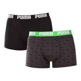 2PACK pánske boxerky Puma viacfarebné (701228952 003) L, trenky. Pánske boxerky Puma prinášajú pohodlie a štýl na každý deň
Užite si dokonalú kombináciu pohodlia a moderného štýlu s pánskymi boxerkami Puma. Vďaka kvalitnému materiálu a nadčasovému dizajnu sú ideálne na každodenné nosenie, či už do práce, na šport, alebo len na relax doma. Boxerky Puma potešia každého muža, ktorý hľadá jednoduchý vzhľad a maximálnu kvalitu pre svoje pohodlie.
Kvalitný materiál, ktorý vás nesklame
Boxerky sú vyrobené z prvotriednej bavlnenej zmesi s prímesou elastanu, ktorá zaručuje ich mäkkosť, priedušnosť a pružnosť. Bavlnený základ poskytuje príjemný pocit na pokožke, zatiaľ čo elastan zaručuje, že boxerky sa prispôsobia vášmu telu a zachovajú si svoj tvar aj po opakovanom nosení.
Moderný dizajn a presný strih na každodenné nosenie
Nadčasové farebné prevedenie si nájde miesto v šatníku každého štýlového muža. Elastický pás s logom Puma dodáva boxerkám mierne športový vzhľad. Dlhšie nohavice zaručujú pohodlie a podporu počas celého dňa, či už vás čaká dlhý deň v kancelárii alebo za volantom, alebo náročnejšie športové aktivity. Praktický strih umožňuje voľnosť pohybu a je vhodný na aktívny životný štýl aj voľné chvíle.
Prečo si kúpiť boxerky Puma

Štýlový a moderný dizajn: Minimalistický vzhľad s pohodlným elastickým pásom dodáva boxerkám elegantný štýl vhodný pre každého muža.
Kvalitný materiál: Zmes bavlny a elastanu poskytuje mäkkosť, priedušnosť a odolnosť, takže boxerky sa dokonale prispôsobia vášmu telu a dlho vydržia.
Presný strih a dokonalá podpora: Dlhšie nohavice poskytujú dostatočné krytie a zabraňujú odieraniu stehien.

Spodná bielizeň Puma sa hodí nielen športovcom
Značka Puma je známa po celom svete vďaka svojmu oblečeniu a spodnej bielizni, ktorú nosia slávni športovci. Ponožky, tričká, podprsenky alebo boxerky Puma však môžete nosiť nielen do posilňovne, ale na všetky príležitosti, hanbu vám neurobia ani na výlete či v práci. Nech už si vyberiete akýkoľvek kúsok, môžete sa tešiť na pohodlný materiál a precízny strih, ktorý vám ľahko padne.
Ako sa starať o boxerky Puma
Aby vám nové boxerky dlho vydržali, odporúčame dodržiavať tieto pokyny.

Pranie: Odporúčame prať pri maximálnej teplote 40 °C, aby sa zachovala kvalita materiálu.
Žehlenie: Nežehlite, aby ste nepoškodili elastické vlákna.
Sušenie: Neodporúča sa používať sušičku, aby boxerky nestratili svoju pružnosť a tvar.

Tip: Hľadanie obľúbenej spodnej bielizne môže byť beh na dlhé trate, preto chceme, aby vám obľúbené kúsky dlho vydržali. Preto tu nájdete aj množstvo skvelých pomôcok na pranie spodnej bielizne, ako sú pracie papiere a vrecká na jemnú bielizeň.