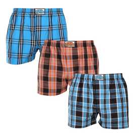 3PACK Herren Boxershorts Styx klassischer Gummizug mehrfarbig (3A102230) M.
Gönnen Sie sich Stil und Komfort mit den Styx-Shorts für Männer in bunten und originellen Designs.
Weiches Material für ganztägigen Komfort
Die Styx-Shorts bestehen aus 100% Baumwolle, die auch bei ganztägigem Tragen weich und atmungsaktiv ist.
Originelles Design und bequeme Passform
Die Styx-Shorts bringen mit ihren kräftigen Farben und originellen Prints Verspieltheit und einzigartigen Stil in Ihre Garderobe.
Warum Styx-Shorts?

Hergestellt in der Tschechischen Republik mit dem Schwerpunkt auf Qualität und Präzision.


Das Material aus 100% Baumwolle sorgt für Weichheit und Komfort.


Originelle und witzige Designs, die Sie von der Masse abheben werden.

Qualität aus der Tschechischen Republik, das ist Styx-Unterwäsche
Die Unterwäsche von Styx wird vollständig in der Tschechischen Republik hergestellt.
Pflegehinweise für Styx-Shorts
Um die Qualität und den Komfort Ihrer Shorts zu erhalten, beachten Sie bitte die folgenden Hinweise:

Wäscherei: Bei maximal 30 °C waschen, damit die Farben intensiv und die Baumwolle weich bleibt.


Trocknen: Wir empfehlen, sie nicht im Trockner zu trocknen, sondern sie an der Luft trocknen zu lassen.


Bügeln: Für ein glattes Aussehen können Sie die Shorts bei niedriger Temperatur bügeln.

Tip: Werden Sie mit den Tipps in unserem Artikel zum Experten für die Pflege von Dessous und geben Sie Ihren Lieblingsstücken die Pflege, die sie verdienen.