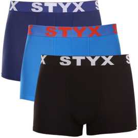 3PACK pánske boxerky Styx športová guma viacfarebné (3G09087) L, trenky. Pohodlie bez kompromisov v boxerkách od českej značky Styx
Doprajte si pohodlie, ktoré vydrží celý deň, s pánskymi boxerkami Styx v klasických farbách. Tieto pánske boxerky s kratšími nohavičkami a športovou gumou sú ideálnou voľbou na každodenné nosenie a výnimočný športový výkon. Navyše sa môžete spoľahnúť na tradičnú českú kvalitu, ktorá vás nikdy nesklame.
Kvalitný materiál pre maximálne pohodlie
Boxerky sú vyrobené z prvotriednej zmesi bavlny a umelých vlákien. Bavlna je priedušná a jemná k pokožke, zatiaľ čo modal dodáva materiálu hodvábnu jemnosť a odolnosť voči opotrebovaniu. Vďaka elastanu sa boxerky prispôsobia vášmu telu a zabezpečia úplnú voľnosť pohybu bez akýchkoľvek obmedzení. Táto kombinácia materiálov zabezpečuje dokonalú rovnováhu medzi pohodlím, funkčnosťou a odolnosťou.
Praktický dizajn a česká precíznosť
Boxerky Styx majú kratšie nohavice, ktoré sa nikde nezhrňujú a poskytujú maximálnu voľnosť pohybu. Športový elastický pás s logom Styx drží boxerky na mieste, netlačí a dodáva im moderný vzhľad. Klasické farebné prevedenie dodá vášmu šatníku nadčasovú eleganciu a svieži štýl.
Prečo si vybrať boxerky Styx

Česká kvalita: navrhnuté a vyrobené v Českej republike, čo zaručuje najvyššiu kvalitu spracovania.
Prémiové materiály: kombinácia bavlny, modalu a elastanu pre maximálne pohodlie.
Univerzálny dizajn: kratšie nohavičky a štýlová športová guma na každú príležitosť.

Spodná bielizeň Styx je jednou z najobľúbenejších
Česká značka Styx je medzi zákazníkmi známa najmä vďaka svojej spodnej bielizni s neotrelými vzormi vo výrazných farbách. Hlavným dôvodom obľúbenosti značky sú však jej pohodlné materiály a skvelé strihy, ktoré sme vyskúšali na vlastnej koži. Značka Styx patrí medzi naše privátne značky a za kvalitu našich výrobkov dáme ruku do ohňa.
Ako sa mám starať o svoje boxerky Styx?

Perte ich pri teplote 30 °C s jemným pracím prostriedkom, aby bol materiál stále mäkký a príjemný.
Sušenie: Sušička sa neodporúča, boxerky sušte voľne na vzduchu, aby si zachovali svoj tvar.
Žehlenie: V prípade potreby žehlite pri nízkej teplote, aby si materiál zachoval svoju mäkkosť.

Tip: Staňte sa expertom na údržbu spodnej bielizne vďaka tipom v našom článku a doprajte svojim obľúbeným kúskom starostlivosť, ktorú si zaslúžia.