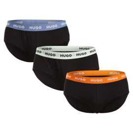 3PACK calzoncillos para hombre HUGO negro (50517879 961) M.
Apueste por un clásico probado con un toque moderno con los slips para hombre de HUGO.
Material de calidad para llevar todo el día
Los calzoncillos están hechos de una combinación de algodón y elastano.
Diseño y estilo para la comodidad diaria
Su diseño sencillo, complementado con la goma tejida con el logo de HUGO, crea un look moderno y seguro.
Por qué los slips de HUGO no deberían faltar en tu armario

Material de algodón de alta calidad: Transpirable, suave y delicado con la piel.
Corte sofisticado para llevar a diario: Los calzoncillos se ajustan perfectamente y mantienen su forma incluso después de varios lavados.
Elegante goma tejida: Diseño decente pero elegante que combina con cualquier atuendo.

Ropa interior Hugo para los amantes de la comodidad y el lujo
La marca de ropa interior Hugo pertenece a la familia de ropa Hugo Boss y destaca por la calidad de sus materiales y la precisión de su confección.
Cómo cuidar los slips de HUGO
Para que tu ropa interior favorita dure mucho tiempo en perfecto estado, te recomendamos que sigas estas pautas.

Lavandería: Lavar las braguitas a 40 °C con detergentes suaves.
Secado: El fabricante permite el secado en secadora, pero a baja temperatura y con un programa suave.
Planchado: Puede planchar los calzoncillos a una temperatura baja adecuada para el algodón.

Consejo: Tu ropa interior favorita se merece un tratamiento suave.