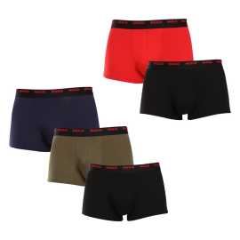 5PACK Herren Klassische Boxershorts HUGO mehrfarbig (50479944 967) M.
Setzen Sie auf zeitlose Eleganz und höchsten Komfort mit den HUGO Herren-Boxershorts.
Material, das sich perfekt an Sie anpasst
Die Kombination aus hochwertiger Baumwolle mit einem Hauch von Elastan sorgt für eine optimale Kombination aus Komfort und Flexibilität.
Ein Stil, der für sich selbst spricht
Die nüchterne Farbgebung ist für alle Männer geeignet, die keine Exzentrik mögen.
Warum Sie HUGO Boxershorts lieben werden

Hochwertiges Material aus einer Kombination von Baumwolle und Elastan.
Elegantes Design in klassischen Farben.
Kürzere Beine für mehr Komfort.

Hugo Unterwäsche für Liebhaber von Komfort und Luxus
Die Marke Hugo Underwear gehört zur Bekleidungsfamilie Hugo Boss und zeichnet sich durch hochwertige Materialien und präzise Verarbeitung aus.
Pflegehinweise für HUGO Boxershorts
Damit Ihre Lieblingsboxer lange halten, empfehlen wir Ihnen, diese Tipps zu befolgen.

Waschen: Der Stift hat eine Temperatur von 40 °C.
Trocknen: Sie können Ihre Boxershorts im Wäschetrockner im Schonprogramm trocknen.
Bügeln: Falls erforderlich, bügeln Sie sie bei niedrigerer Temperatur von innen nach außen.

Tip: Werden Sie ein Experte für die Pflege von Unterwäsche mit den Ratschlägen in unserem Artikel und geben Sie Ihren Lieblingsstücken die Pflege, die sie verdienen.
