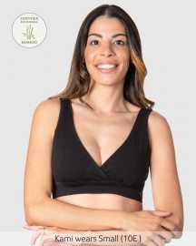 Hotmilk Sujetador de mujer My Comfort lactancia negro (MCB) S.
Experimenta la comodidad y los mimos con el sujetador de lactancia Hotmilk.
Material cómodo que no querrás quitarte
El sujetador de lactancia está fabricado con una suave mezcla de fibra de bambú, nailon y elastano, que garantiza una agradable sensación sobre la piel y una gran transpirabilidad.
Diseño minimalista moderno y detalles funcionales
El sujetador Hotmilk se centra principalmente en la sujeción suficiente de los pechos, la facilidad de uso y un aspecto agradable.
Por qué deberías probar el sujetador de lactancia Hotmilk

Material de bambúecológico y cómodo: El sujetador está hecho de fibra de bambú certificada, que es transpirable, termorreguladora y suave con la piel sensible.


Diseño práctico sin clips: La elasticidad lateral permite acceder fácilmente al pecho sin necesidad de desabrocharlo ni ajustarlo, por lo que resulta ideal para una lactancia rápida y cómoda.


Aspectoliso y sin costuras: La espalda ancha sin cierre y los tirantes anchos proporcionan sujeción y garantizan que el sujetador no se vea bajo la ropa.


Corte flexible para diferentes tamaños de copa: El corte multifit se adapta a las tallas de copa de la B a la F, lo que convierte a este sujetador en una gran elección para tallas de pecho diferentes.

Ropa interior Hotmilk para aumentar tu confianza durante el embarazo y la lactancia
El periodo de embarazo y maternidad temprana es uno de los momentos de la vida de una mujer en que el cuerpo cambia literalmente de hora en hora.
A primera vista, los sujetadores, las bragas o las camisetas se diferencian de la gama habitual de ropa interior de maternidad y lactancia porque hacen hincapié no sólo en el aspecto práctico, sino sobre todo en que queden bien a la mujer.
Cuidado del sujetador Hotmilk

Lavandería: Recomendamos lavar el sujetador en ciclo delicado con agua fría y utilizar una bolsa de lencería protectora para preservar su suavidad y elasticidad.


Secado: No se recomienda secar en secadora; lo ideal es secar el sujetador al aire libre y a la sombra para conservar la forma y el color.

Consejo: Para disfrutar de este sujetador durante mucho tiempo, merece un trato excepcional.