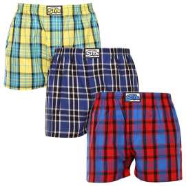 3PACK Herren Boxershorts Styx klassischer Gummizug mehrfarbig (3A0972) S.
Gönnen Sie sich Stil und Komfort mit den Styx-Shorts für Männer in bunten und originellen Designs.
Weiches Material für ganztägigen Komfort
Die Styx-Shorts bestehen aus 100% Baumwolle, die auch bei ganztägigem Tragen weich und atmungsaktiv ist.
Originelles Design und bequeme Passform
Die Styx-Shorts bringen mit ihren kräftigen Farben und originellen Prints Verspieltheit und einzigartigen Stil in Ihre Garderobe.
Warum Styx-Shorts?

Hergestellt in der Tschechischen Republik mit dem Schwerpunkt auf Qualität und Präzision.


Das Material aus 100% Baumwolle sorgt für Weichheit und Komfort.


Originelle und witzige Designs, die Sie von der Masse abheben werden.

Qualität aus der Tschechischen Republik, das ist Styx-Unterwäsche
Die Unterwäsche von Styx wird vollständig in der Tschechischen Republik hergestellt.
Pflegehinweise für Styx-Shorts
Um die Qualität und den Komfort Ihrer Shorts zu erhalten, beachten Sie bitte die folgenden Hinweise:

Wäscherei: Bei maximal 30 °C waschen, damit die Farben intensiv und die Baumwolle weich bleibt.


Trocknen: Wir empfehlen, sie nicht im Trockner zu trocknen, sondern sie an der Luft trocknen zu lassen.


Bügeln: Für ein glattes Aussehen können Sie die Shorts bei niedriger Temperatur bügeln.

Tip: Werden Sie mit den Tipps in unserem Artikel zum Experten für die Pflege von Dessous und geben Sie Ihren Lieblingsstücken die Pflege, die sie verdienen.