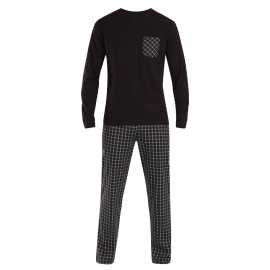 Pánske pyžamo Nedeto viacfarebné (NP002) M.
Objavte dokonalú kombináciu pohodlia a elegancie s pánskym pyžamom Nedeto.
Kvalitný materiál pre maximálne pohodlie
Pyžamo Nedeto je vyrobené zo 100 % bavlny, ktorá zaručuje príjemný pocit na pokožke, mäkkosť a prirodzenú priedušnosť.
Jednoduchý a moderný dizajn, ktorý zaujme
Pánske pyžamo Nedeto kombinuje elegantné tlmené farby so štýlovými detailmi, ako je farebné vrecko alebo šnúrka v páse.
Prečo si vybrať pyžamo Nedeto?

100 % bavlna: zaručuje pohodlie a kvalitu.


Elegantný dizajn: štýlová kombinácia tlmených farieb a moderných detailov.


Všestrannosť: Skvelé na spanie aj domáce leňošenie.

Perfektné na leňošenie, spanie a spanie v posteli aj mimo nej.
Spodnú bielizeň Nedeto si veľmi ceníme, pretože patrí medzi naše privátne značky, a preto jej venujeme maximálnu pozornosť.
Ako sa starať o pánske pyžamo Nedeto?
Aby vaše nové pyžamo vydržalo dlho v skvelom stave, odporúčame dodržiavať tieto pokyny.

Pranie: Pyžamo perte pri maximálnej teplote 40 °C, aby zostalo mäkké a zachovalo si svoje farby.


Sušenie: Odporúčame nechať pyžamo voľne uschnúť na vzduchu.


Žehlenie: V prípade potreby žehlite na strednej teplote.

Tip: Staňte sa expertom na údržbu spodnej bielizne vďaka radám v našom článku a doprajte svojim obľúbeným kúskom starostlivosť, akú si zaslúžia.