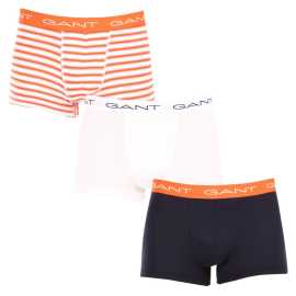 3PACK pánske boxerky Gant viacfarebné (902323013-852) M, trenky.
Stavte na pohodlie a nadčasový vzhľad s pánskymi boxerkami GANT v nadčasovej farebnej kombinácii.
Prvotriedny materiál pre každodenné pohodlie
Boxerky sú vyrobené z kvalitnej zmesi bavlny a elastanu.
Moderný dizajn do práce aj na večerné rande
Jednoduchý dizajn dopĺňa vytkávaná guma v páse s logom GANT, ktorý je mäkký a netlačí.
Prečo by ste určite mali vyskúšať boxerky GANT

Kvalitný materiál a pohodlný strih:Mäkká bavlna s elastanom zaručuje pohodlie a skvelý strih.
Štýlový minimalistický dizajn: Klasické farebné prevedenie a vyšívané elastické logo pôsobia elegantne a moderne.
Univerzálnosť: Ideálne na každodenné nosenie, do práce, na šport aj na voľný čas.

Spodná bielizeň GANT pre štýlových mužov
Od roku 1949 je značka GANT synonymom precízneho remeselného spracovania a kvalitných materiálov.
Ako sa starať o pánske boxerky GANT
Aby vám spodná bielizeň dlho vydržala v skvelom stave, odporúčame dodržiavať tieto tipy.

Perte: Per ich pri maximálnej teplote 40 °C.
Sušenie: Boxerky môžeš sušiť v sušičke - odporúčame nastaviť šetrný program na nižšiu teplotu.
Žehlenie: Ak je to potrebné, môžeš ich žehliť na nízku teplotu, ideálne naruby.

Tip: Nájsť ten správny kus spodnej bielizne, ktorý vám dokonale padne, môže byť náročné.