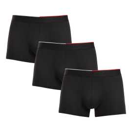 3PACK Boxers pour hommes Tommy Hilfiger noir (UM0UM03388 0SI) L.
Offrez-vous un style intemporel et un confort supérieur avec les boxers pour hommes de Tommy Hilfiger.
Matériau de première qualité pour un confort maximal
Le boxer de Tommy Hilfiger est fabriqué en coton doux et très agréable au toucher, avec une touche d'élasthanne, qui lui confère souplesse et durabilité.
Style iconique et coupe précise
Les slips boxer ont des jambes plus longues qui ne s'enroulent pas et offrent une couverture et un confort suffisants.
Pourquoi vous ne pouvez pas passer à côté des caleçons Tommy Hilfiger ?

Coton de première qualité avec élasthanne: Doux, respirant et confortable pour une utilisation tout au long de la journée.
Jambes plus longues et taille élastiquée: Stabilité, style et absence de défilement.
Design élégant et intemporel: Idéal pour tous les jours et les occasions spéciales.

Les sous-vêtements Tommy Hilfiger sont la garantie d'une qualité supérieure.
La marque Tommy Hilfiger est devenue une icône du dressing américain il y a près de 40 ans, et sa palette colorée de bleu, de rouge et de blanc est reconnaissable au premier coup d'œil.
Comment entretenir les caleçons Tommy Hilfiger ?

Blanchisserie : Per à 30 °C.
Séchage : Les boxers peuvent être séchés au sèche-linge à basse température.
Repassage : Si nécessaire, ils peuvent être repassés à une température plus basse.

Conseil : Trouver le sous-vêtement idéal peut parfois s'avérer difficile.