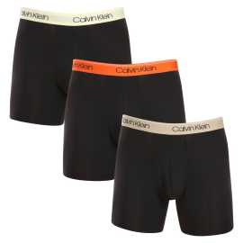 3PACK Boxers para hombre Calvin Klein negro (NB2570A-GTK) M.
Disfruta del máximo confort y lujo con los calzoncillos bóxer para hombre de Calvin Klein.
Material de calidad para una mayor comodidad durante todo el día
Los calzoncillos están confeccionados en una mezcla de algodón y elastano de primera calidad.
Diseño elegante y corte práctico
La goma tejida con el logotipo de Calvin Klein en contraste crean un look elegante y atemporal.
Por qué te encantarán los calzoncillos Calvin Klein

Material deprimera calidad: La combinación de algodón y elastano garantiza suavidad, transpirabilidad y flexibilidad para el máximo confort durante todo el día.


Diseñoelegante: El icónico logo de Calvin Klein bordado en elástico confiere a los calzoncillos un aspecto elegante apto para cualquier ocasión.


Corte práctico: Las perneras más largas y el ajuste adaptable proporcionan una mayor comodidad y libertad de movimientos, ideal para la ropa informal, el trabajo y el ocio.

La ropa interior Calvin Klein gusta en todo el mundo
La ropa interior masculina Calvin Klein es uno de los incondicionales de la industria de la moda.
Cómo cuidar tus boxers Calvin Klein
Para que tus nuevos bóxers conserven su aspecto y calidad el mayor tiempo posible, sigue estas sencillas pautas:

Lavandería: El bolígrafo está a una temperatura máxima de 30 °C.


Secado:  No se recomienda secar en secadora - el secado al aire es la mejor opción


Planchado: Los bóxers no necesitan plancha, lo que ahorra tiempo y molestias.

Consejo: Encontrar tu ropa interior favorita puede ser un largo camino, así que queremos que tus piezas favoritas duren mucho tiempo.