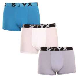 3PACK pánske boxerky Styx športová guma viacfarebné (G969106167) L, trenky.
Doprajte si pohodlie, ktoré vydrží celý deň, s pánskymi boxerkami Styx v klasických farbách.
Kvalitný materiál pre maximálne pohodlie
Boxerky sú vyrobené z prvotriednej zmesi bavlny a umelých vlákien.
Praktický dizajn a česká precíznosť
Boxerky Styx majú kratšie nohavice, ktoré sa nikde nezhrňujú a poskytujú maximálnu voľnosť pohybu.
Prečo si vybrať boxerky Styx

Česká kvalita: navrhnuté a vyrobené v Českej republike, čo zaručuje najvyššiu kvalitu spracovania.
Prémiové materiály: kombinácia bavlny, modalu a elastanu pre maximálne pohodlie.
Univerzálny dizajn: kratšie nohavičky a štýlová športová guma na každú príležitosť.

Spodná bielizeň Styx je jednou z najobľúbenejších
Česká značka Styx je medzi zákazníkmi známa najmä vďaka svojej spodnej bielizni s neotrelými vzormi vo výrazných farbách.
Ako sa mám starať o svoje boxerky Styx?

Perte ich pri teplote 30 °C s jemným pracím prostriedkom, aby bol materiál stále mäkký a príjemný.
Sušenie: Sušička sa neodporúča, boxerky sušte voľne na vzduchu, aby si zachovali svoj tvar.
Žehlenie: V prípade potreby žehlite pri nízkej teplote, aby si materiál zachoval svoju mäkkosť.

Tip: Staňte sa expertom na údržbu spodnej bielizne vďaka tipom v našom článku a doprajte svojim obľúbeným kúskom starostlivosť, ktorú si zaslúžia.