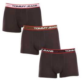 3PACK pánske boxerky Tommy Hilfiger čierné (UM0UM03107 0SA) S, trenky.
Doprajte si nadčasový štýl a špičkový komfort s pánskymi boxerkami od značky Tommy Hilfiger.
Prémiový materiál pre maximálne pohodlie
Boxerky Tommy Hilfiger sú vyrobené z jemnej, na dotyk veľmi príjemnej bavlny s prímesou elastanu, ktorý im dodáva pružnosť a dlhú životnosť.
Ikonyický štýl a precízny strih
Boxerky majú dlhšie nohavičky, ktoré sa nevyhrávajú a poskytujú dostatočné zakrytie a komfort.
Prečo by vám boxerky Tommy Hilfiger nemali chýbať

Prémiová bavlna s elastanom: Mäkká, priedušná a pohodlná na celodenné nosenie.
Dlhšie nohavičky a vyšívaný guma: Stabilita, štýl a žiadne rolovanie.
Elegantný a nadčasový dizajn: Skvelé na každodenné aj špeciálne príležitosti.

Spodná bielizeň Tommy Hilfiger je zárukou najvyššej kvality
Značka Tommy Hilfiger sa stala ikonou amerického obliekania pred takmer 40 rokmi a jej farebnosť v odtieňoch modrej, červenej a bielej je rozpoznateľná na prvý pohľad.
Ako sa starať o boxerky Tommy Hilfiger

Pranie: Per na 30 °C.
Sušenie: Boxerky možno sušiť v sušičke pri nízkej teplote.
Žehlenie: V prípade potreby je možné ich žehliť na nižšiu teplotu.

Tip: Nájdenie ideálneho kúsku spodnej bielizne môže byť niekedy náročné.