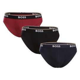3PACK pánske slipy BOSS viacfarebné (50517826 976) S.
Pánske slipy BOSS prinášajú ideálnu kombináciu štýlu, pohodlia a kvality.
Príjemný materiál na celodenné nosenie
Slipy BOSS vyrobené z bavlny s příměsí elastanu kombinují přírodní měkkost a prodyšnost s pružností.
Jednoduchý dizajn pre moderného muža
Elegantný minimalistický dizajn v klasických odtieňoch dopĺňa vytkaný pás s decentnými detailmi.
Prečo by slipy BOSS nemali chýbať vo vašom šatníku

Prémiový materiál s prímesou elastanu: Príjemný na tele, dobre sedí a drží tvar.
Elegantný dizajn s moderným štýlom: Decentný a zároveň výrazný vzhľad.
Pohodlný strih na každodenné nosenie: Perfektná voľba pre mužov, ktorí chcú kvalitu bez kompromisov.

Spodná bielizeň BOSS si obľúbia všetci štýloví muži
Značka BOSS sa oddelila od dobre známeho výrobcu oblečenia Hugo Boss ako rad produktov pre mužov, ktorí milujú kvalitné kúsky a nadčasový vzhľad.
Ako sa starať o pánske slipy BOSS
Aby vám obľúbená spodná bielizeň vydržala dlho, odporúčame dodržiavať nasledujúce pokyny na údržbu.

Pranie: Per na 40 °C, ideálne naruby, aby sa predĺžila životnosť gumy aj farieb.
Sušenie: Slipy možno bezpečne sušiť v sušičke na nízkom režime.
Žehlenie: Môžeš ich žehliť na nižšej teplote vhodné pre bavlnu, ale vždy sa vyhni priamemu kontaktu žehličky s gumou.

Tip: Tvoje obľúbené spodné prádlo si zaslúži jemné zaobchádzanie.