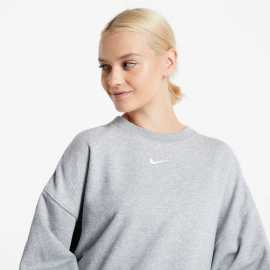 Nike Sportswear Women's Oversized Fleece Crew.