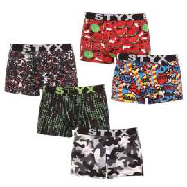 5PACK pánske boxerky Styx art športová guma viacfarebné (G85052535759) XXL, trenky.
Doprajte si pohodlie, ktoré vydrží celý deň, s pánskymi boxerkami Styx v klasických farbách.
Kvalitný materiál pre maximálne pohodlie
Boxerky sú vyrobené z prvotriednej zmesi bavlny a umelých vlákien.
Praktický dizajn a česká precíznosť
Boxerky Styx majú kratšie nohavice, ktoré sa nikde nezhrňujú a poskytujú maximálnu voľnosť pohybu.
Prečo si vybrať boxerky Styx

Česká kvalita: navrhnuté a vyrobené v Českej republike, čo zaručuje najvyššiu kvalitu spracovania.
Prémiové materiály: kombinácia bavlny, modalu a elastanu pre maximálne pohodlie.
Univerzálny dizajn: kratšie nohavičky a štýlová športová guma na každú príležitosť.

Spodná bielizeň Styx je jednou z najobľúbenejších
Česká značka Styx je medzi zákazníkmi známa najmä vďaka svojej spodnej bielizni s neotrelými vzormi vo výrazných farbách.
Ako sa mám starať o svoje boxerky Styx?

Perte ich pri teplote 30 °C s jemným pracím prostriedkom, aby bol materiál stále mäkký a príjemný.
Sušenie: Sušička sa neodporúča, boxerky sušte voľne na vzduchu, aby si zachovali svoj tvar.
Žehlenie: V prípade potreby žehlite pri nízkej teplote, aby si materiál zachoval svoju mäkkosť.

Tip: Staňte sa expertom na údržbu spodnej bielizne vďaka tipom v našom článku a doprajte svojim obľúbeným kúskom starostlivosť, ktorú si zaslúžia.