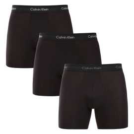 3PACK Moške boksarice Calvin Klein črne (NB1770A-VXT) XL.
Uživajte v popolnem udobju in razkošju z moškimi boksericami Calvin Klein.
Kakovosten material za celodnevno udobje
Bokserice so izdelane iz vrhunske mešanice bombaža in elastana.
Elegantna zasnova in praktičen rez
Tkana guma s kontrastnim logotipom Calvin Klein ustvarja eleganten in brezčasen videz.
Zakaj vam bodo všeč bokserice Calvin Klein

Premium material: Kombinacija bombaža in elastana zagotavlja mehkobo, zračnost in prožnost za maksimalno udobje skozi ves dan.


Elegantna zasnova: Ikonični izvezeni logotip Calvin Klein daje boksericam eleganten videz, primeren za vsako priložnost.


Praktični rez: Daljše noge in prilagodljiv kroj zagotavljajo dodatno udobje in svobodo gibanja ter so idealne za vsakdanje nošenje, delo in prosti čas.

Spodnje perilo Calvin Klein obožujejo ljudje po vsem svetu
Moško spodnje perilo Calvin Klein je ena od stalnic modne industrije.
Kako skrbeti za boksarice Calvin Klein
Če želite zagotoviti, da bodo vaše nove bokserice čim dlje ohranile svoj videz in kakovost, upoštevajte te preproste smernice:

Pralnica: Temperatura peresa je največ 30 °C.


Sušenje:  Sušenje v sušilnem stroju ni priporočljivo - najboljša možnost je sušenje na zraku.


Likanje: Bokserjev ni treba likati, kar vam prihrani čas in težave.

Nasvet: Iskanje najljubšega spodnjega perila je lahko dolga pot, zato želimo, da bi vaši najljubši kosi zdržali dolgo časa.